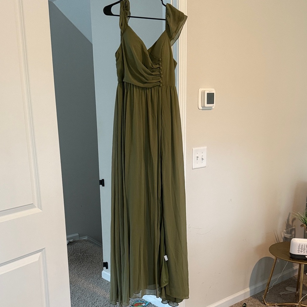 Elegant Olive Green Evening Gown